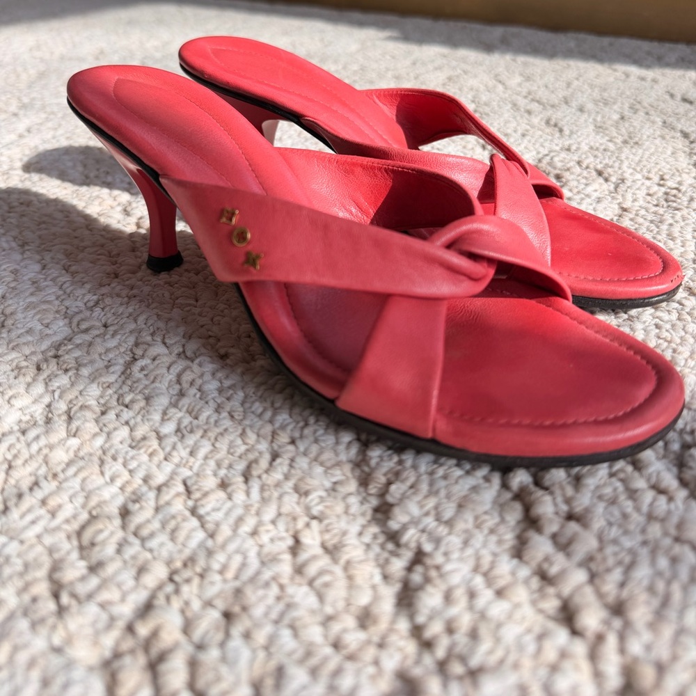 Louis Vuitton Pink Mules with Monogram accent